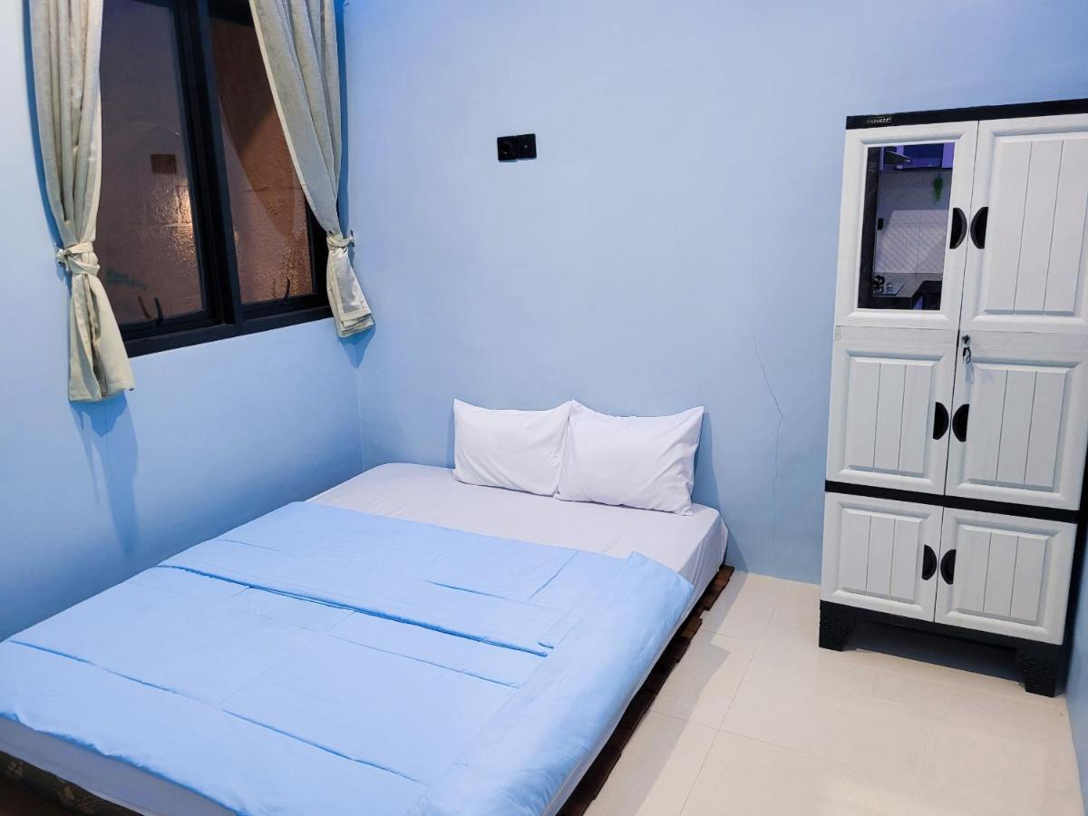Good Feeling Ketapang Harbour Hostel ภายนอก รูปภาพ